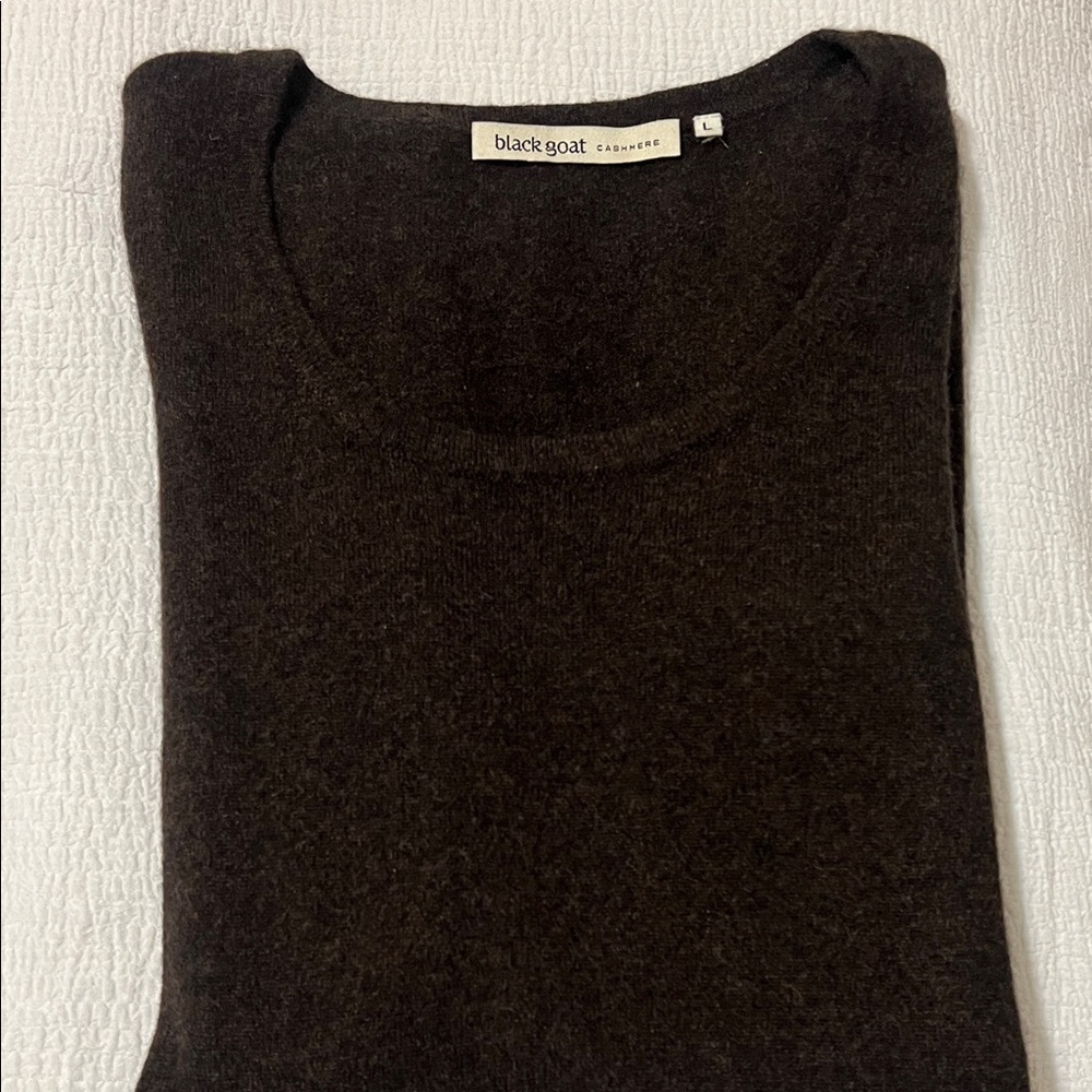 Elegant Black goat Long Sleeve